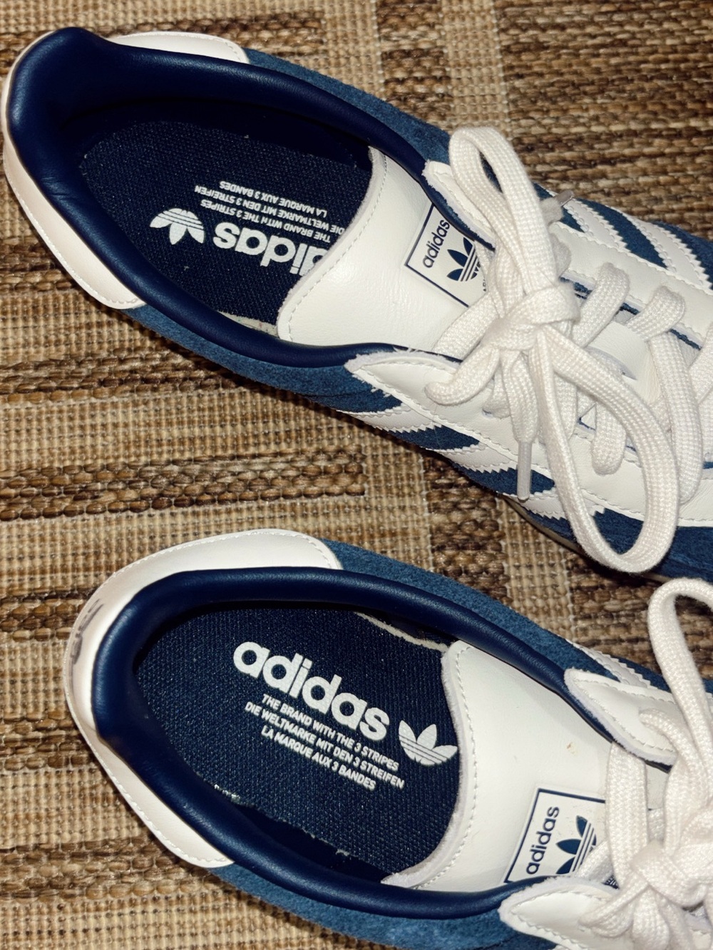 Women’s Gazelle Indoor Shoes - Night Indigo / Core White / Gum - Picture 3 of 4